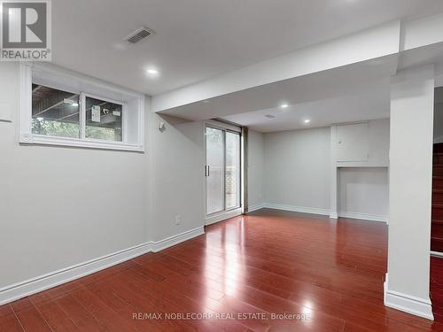 892 Sweetwater Crescent, Mississauga, ON - Indoor Photo Showing Other Room