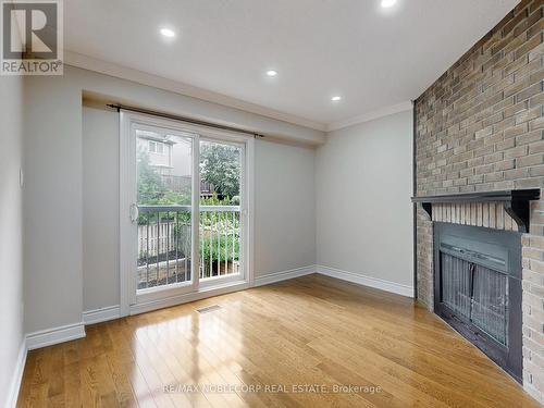 892 Sweetwater Crescent, Mississauga, ON - Indoor With Fireplace