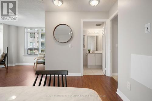 309 - 2391 Central Park Drive, Oakville, ON - Indoor