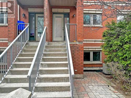 26 Suncrest Boulevard, Markham, ON - Outdoor