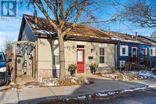 64 FLORENCE STREET  Hamilton, ON L8R 1W6