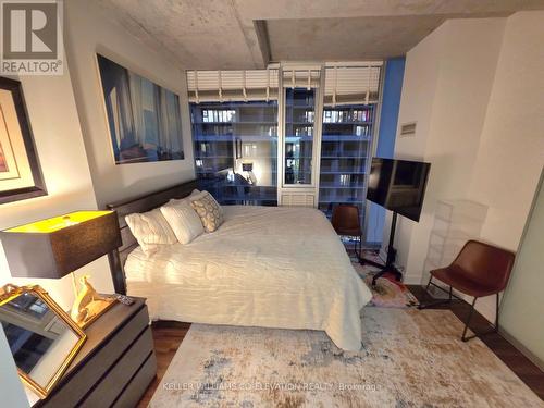 1305 - 552 Wellington Street, Toronto, ON - Indoor Photo Showing Bedroom