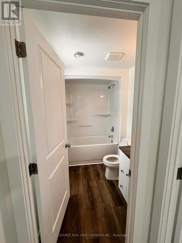 8910 Lynwood Park Private, Ottawa, ON - Indoor Photo Showing Bathroom