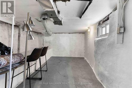 70 Anderson Street, Ottawa, ON - Indoor