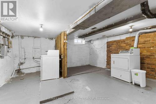 70 Anderson Street, Ottawa, ON - Indoor Photo Showing Laundry Room