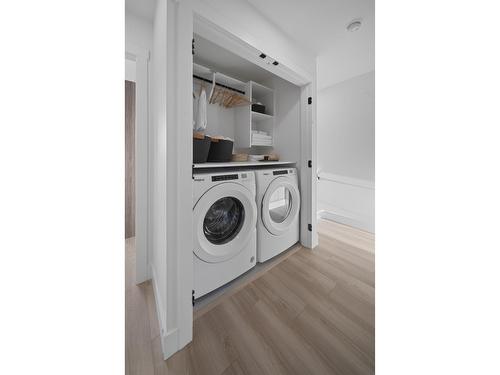 25 7661 198B Street, Langley, BC - Indoor Photo Showing Laundry Room