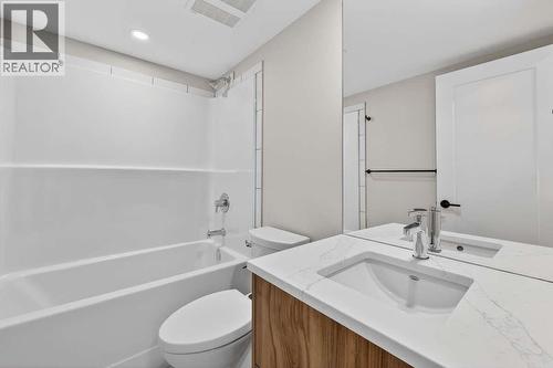 1550 Union Road Unit# 20, Kelowna, BC - Indoor Photo Showing Bathroom