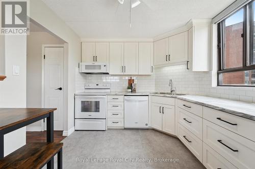 501 - 22 Marilyn Drive, Guelph (Riverside Park), ON - Indoor Photo Showing Kitchen