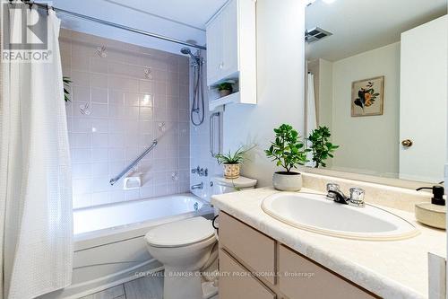 205 - 23 Main Street, Hamilton, ON - Indoor Photo Showing Bathroom