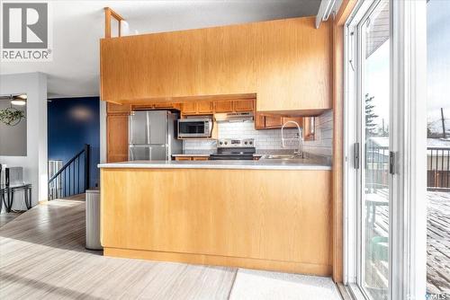 4317 3Rd Avenue N, Regina, SK - Indoor Photo Showing Kitchen