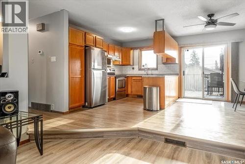 4317 3Rd Avenue N, Regina, SK - Indoor Photo Showing Kitchen