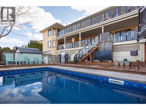 727 Cassiar Crescent, Kelowna, BC - Outdoor With In Ground Pool