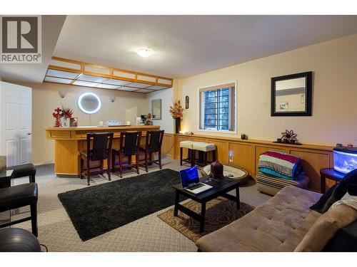 727 Cassiar Crescent, Kelowna, BC - Indoor Photo Showing Office