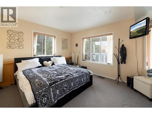 727 Cassiar Crescent, Kelowna, BC - Indoor Photo Showing Other Room