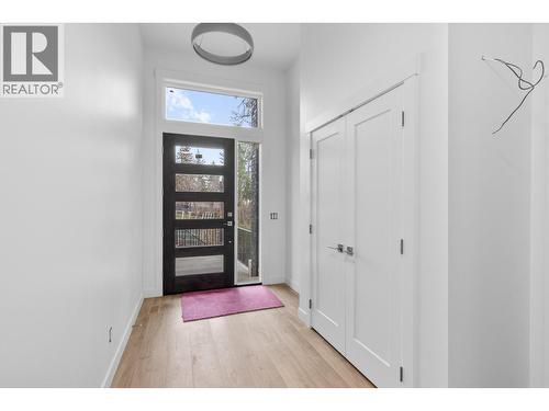 2208 Surrey Road, West Kelowna, BC - Indoor Photo Showing Other Room