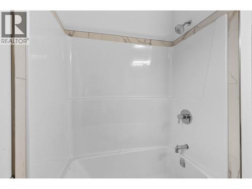 2208 Surrey Road, West Kelowna, BC - Indoor Photo Showing Bathroom