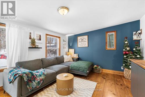 314 Russell Street, Midland, ON - Indoor