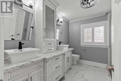 2955 Catherine Street, Thames Centre (Dorchester), ON - Indoor Photo Showing Bathroom