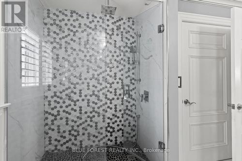 2955 Catherine Street, Thames Centre (Dorchester), ON - Indoor Photo Showing Bathroom