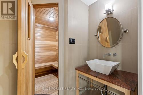 2955 Catherine Street, Thames Centre (Dorchester), ON - Indoor Photo Showing Bathroom