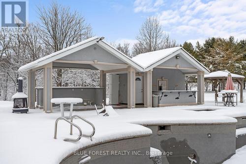 2955 Catherine Street, Thames Centre (Dorchester), ON - Outdoor