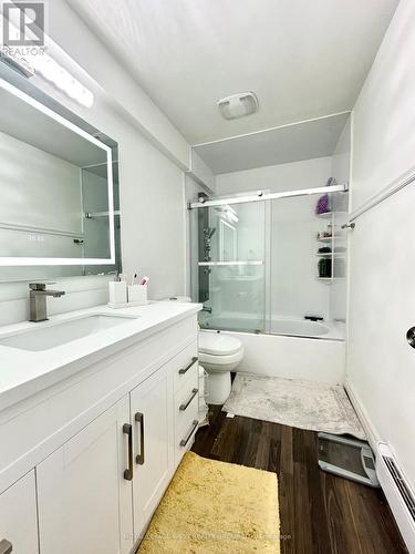 27 - 909 King Street W, Oshawa, ON - Indoor Photo Showing Bathroom