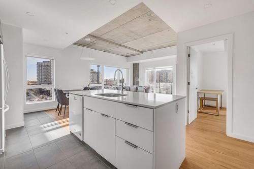 Vue d'ensemble - 901-1180 Rue Louis-Adolphe-Robitaille, Québec (La Cité-Limoilou), QC - Indoor Photo Showing Kitchen