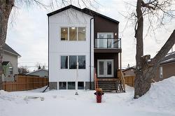 314 Victoria AVE  Winnipeg, MB R2C 0E7