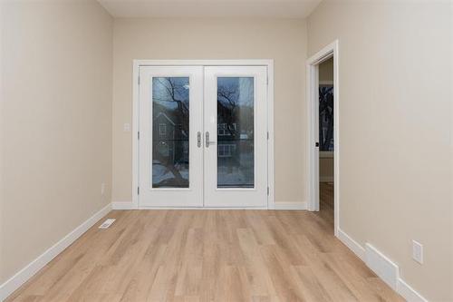 314 Victoria Ave, Winnipeg, MB 