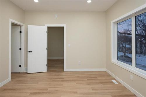 314 Victoria Ave, Winnipeg, MB 