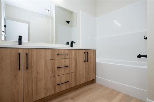 314 Victoria Ave, Winnipeg, MB 