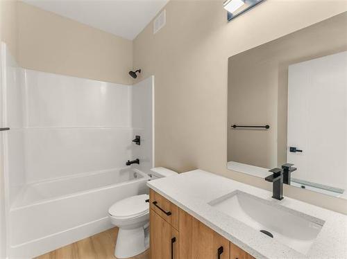 314 Victoria Ave, Winnipeg, MB 