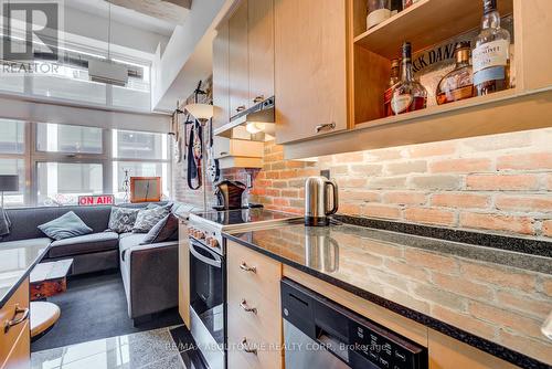 826 - 155 Dalhousie Street, Toronto, ON - Indoor