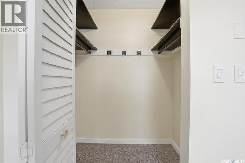 901 6Th Street E, Saskatoon, SK - Indoor