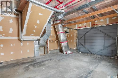901 6Th Street E, Saskatoon, SK - Indoor Photo Showing Garage