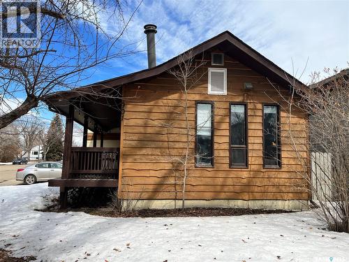 901 6Th Street E, Saskatoon, SK - Outdoor