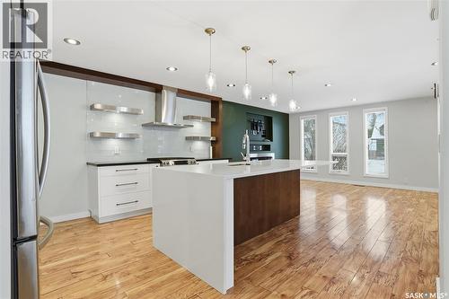 901 6Th Street E, Saskatoon, SK - Indoor Photo Showing Kitchen With Upgraded Kitchen