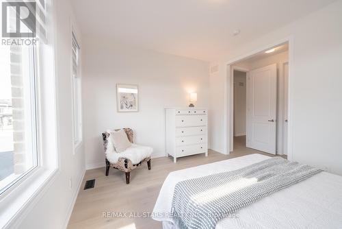129 Busato Drive, Whitchurch-Stouffville, ON - Indoor Photo Showing Bedroom