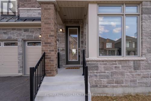 129 Busato Drive, Whitchurch-Stouffville, ON - Outdoor