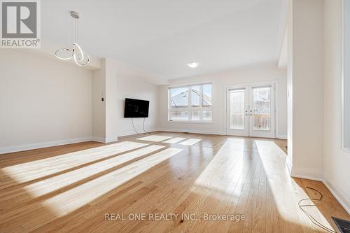 5 Gridiron Gate, Vaughan, ON - Indoor Photo Showing Other Room