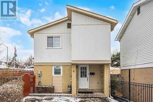 6 HOLLOWAY COURT  Brampton, ON L6S 1R3