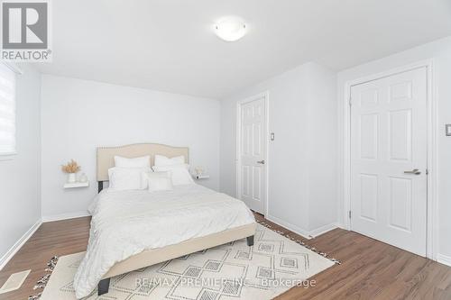 6 Holloway Court, Brampton, ON - Indoor Photo Showing Bedroom
