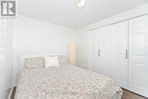 6 Holloway Court, Brampton, ON - Indoor Photo Showing Bedroom