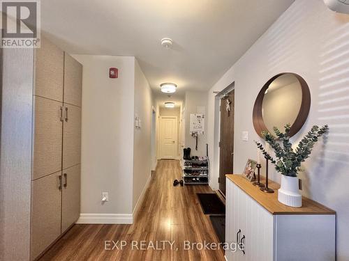 204 - 5 Paisley Boulevard E, Mississauga, ON - Indoor Photo Showing Other Room