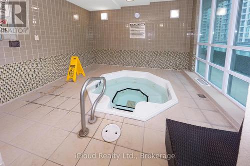 307 - 208 Enfield Place, Mississauga, ON - Indoor Photo Showing Other Room