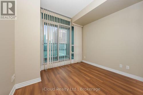 bedroom 2 with walk out to the balcony - 307 - 208 Enfield Place, Mississauga, ON - Indoor Photo Showing Other Room