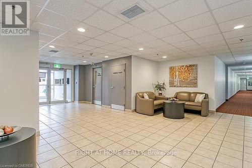 305 - 391 Plains Road E, Burlington, ON - Indoor Photo Showing Other Room