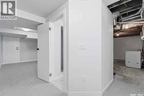 19 Barr Place, Saskatoon, SK - Indoor