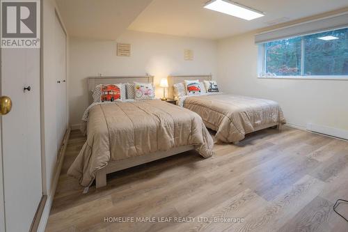 1507 Muskoka 117 Road, Bracebridge, ON - Indoor Photo Showing Bedroom
