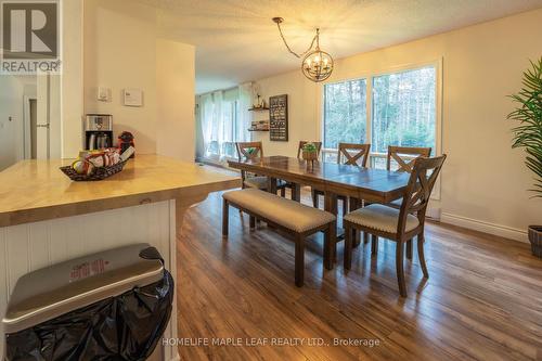 1507 Muskoka 117 Road, Bracebridge, ON - Indoor Photo Showing Dining Room